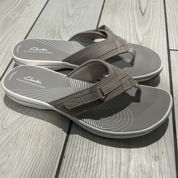 Clark’s Cloud-steepers Grey Sandals - Picture 3 of 9